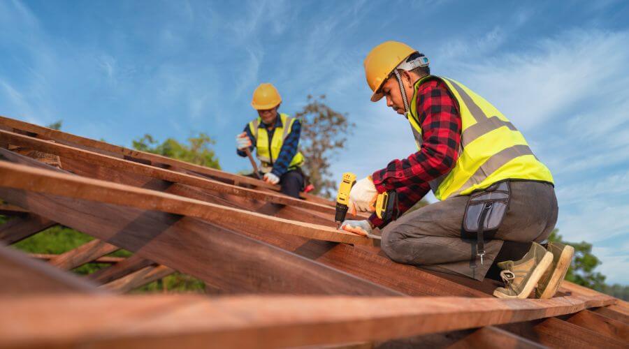 Professional Flat Roofing Installation services in Olds, IA